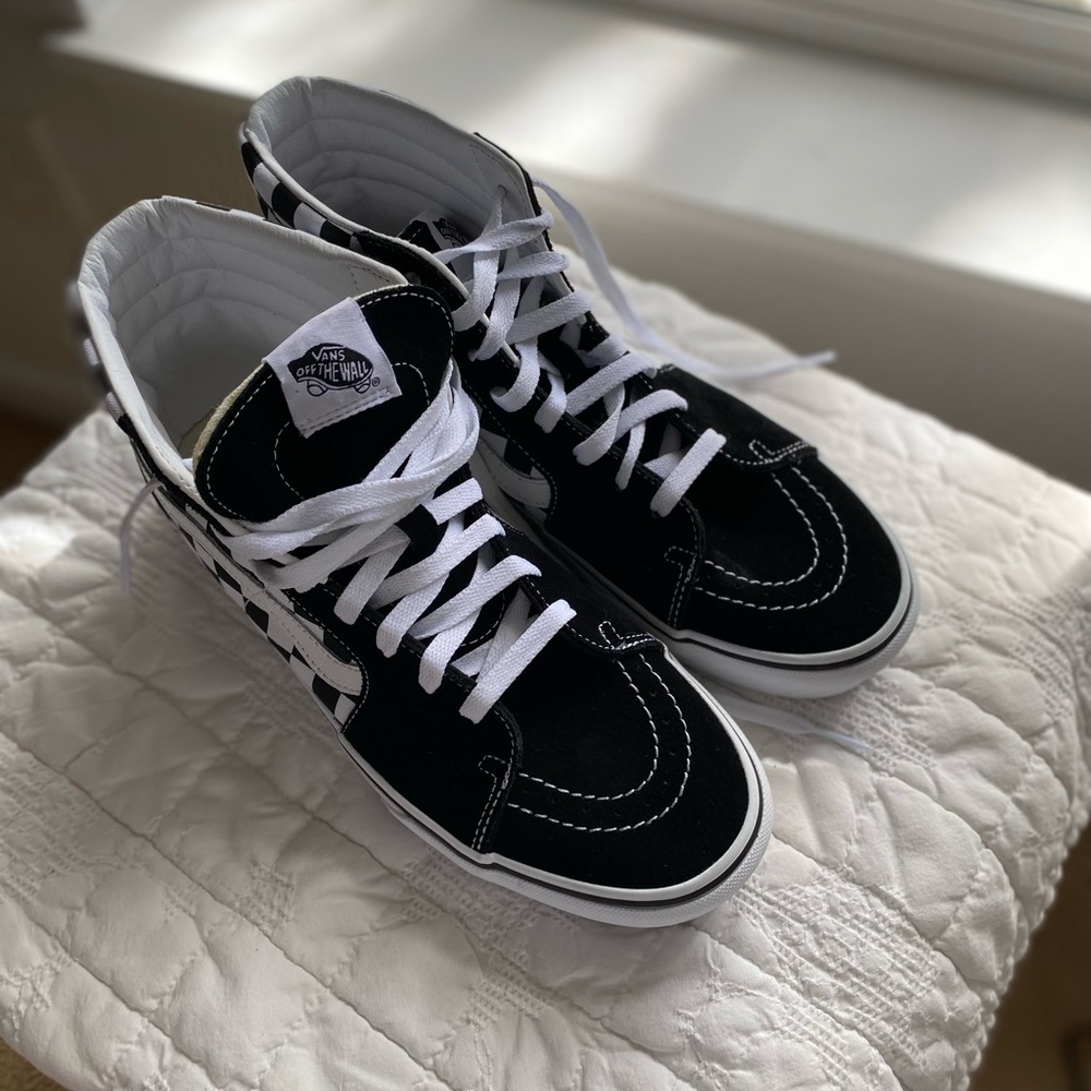 New Vans Checkerboard High-Top Sneakers in Black and White ( - Picture 6 of 8